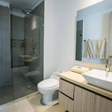 Oceanfront Luxury Oasis Retreat Apartamento *