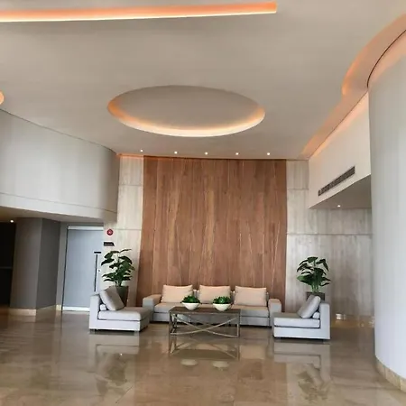 Oceanfront Luxury Oasis Retreat Apartamento